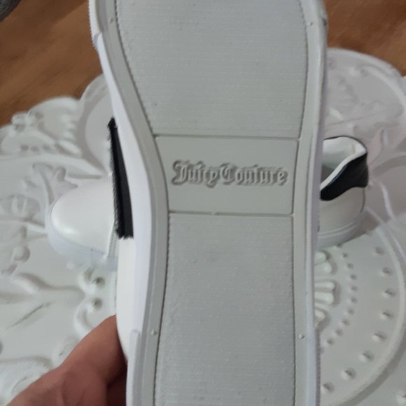 JUICY COUTURE  Sneakers Size 8  NEW - Picture 5 of 5